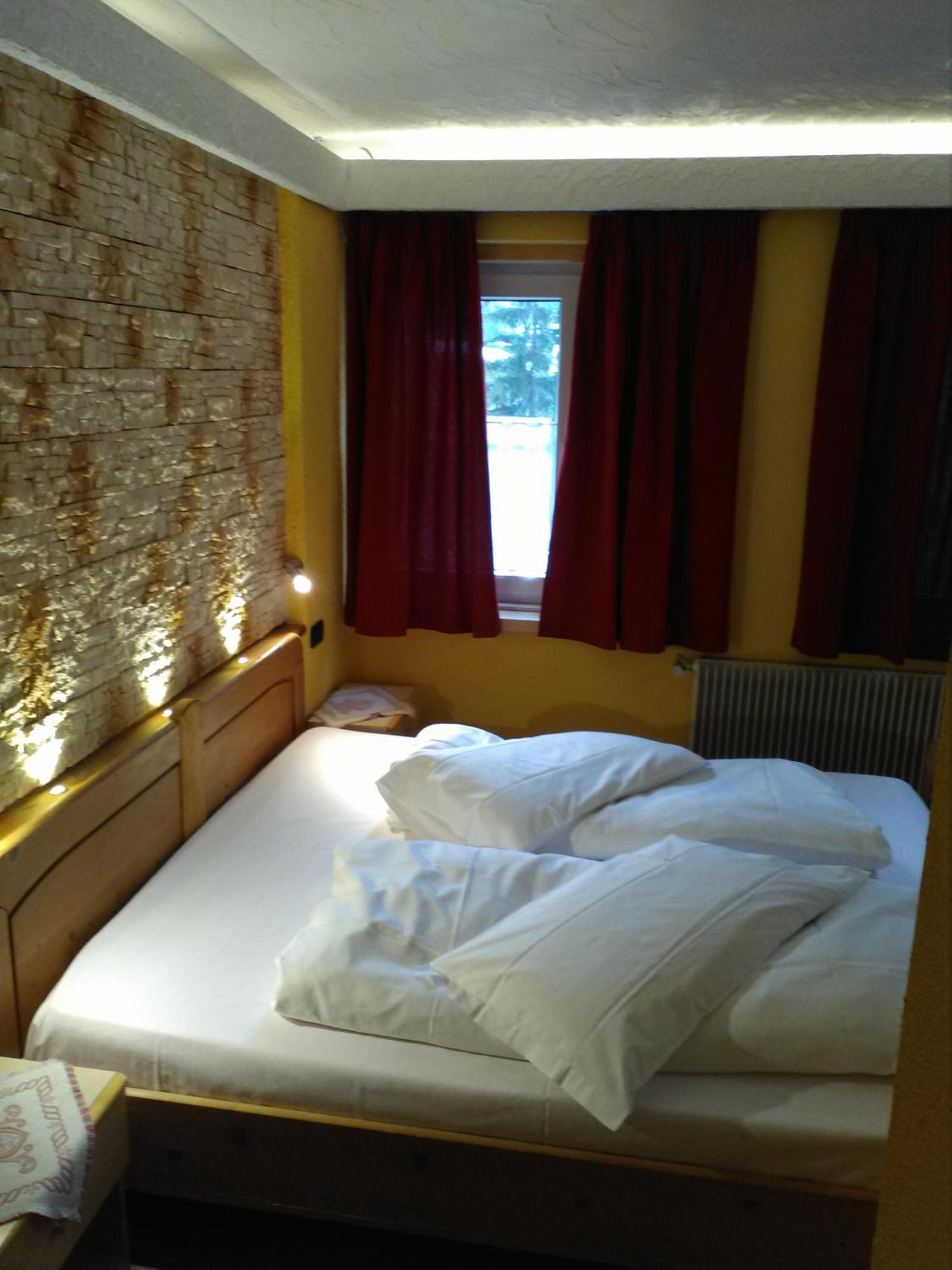 Casa Claudio-Appartamenti In Centro Campitello di Fassa Exteriér fotografie