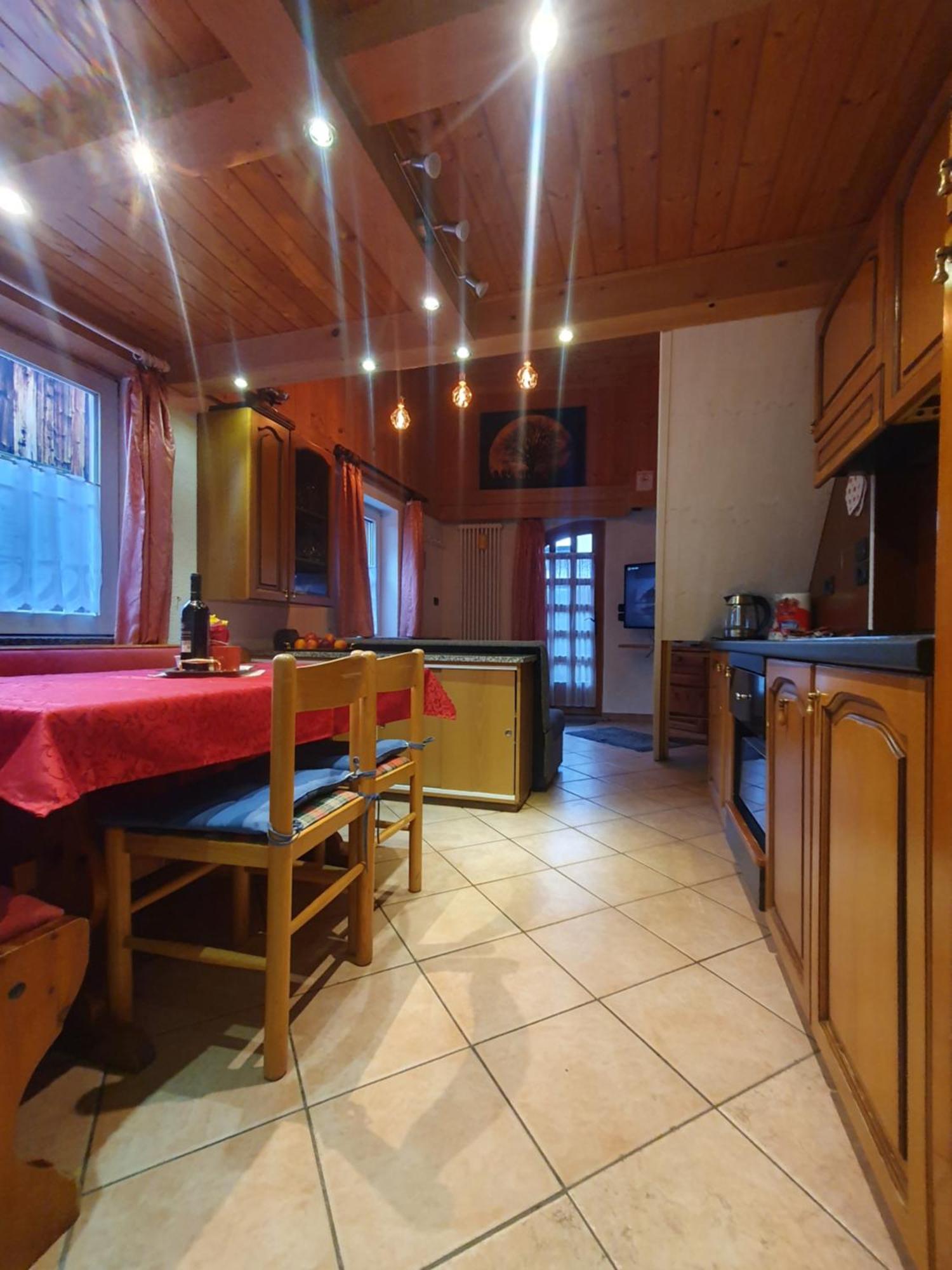 Casa Claudio-Appartamenti In Centro Campitello di Fassa Exteriér fotografie